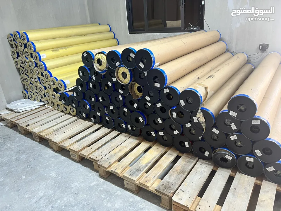 يتوفر طابعات فلكس و ماكينات قص Cnc راوتر ماكنة حفر و ليزر