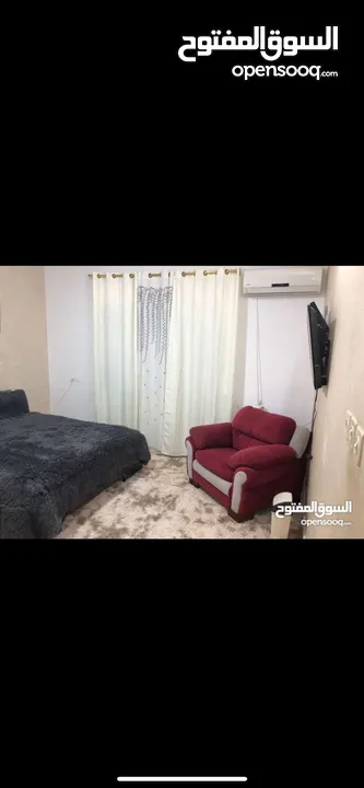 شقة غرفتين موقع مميز وهادئ