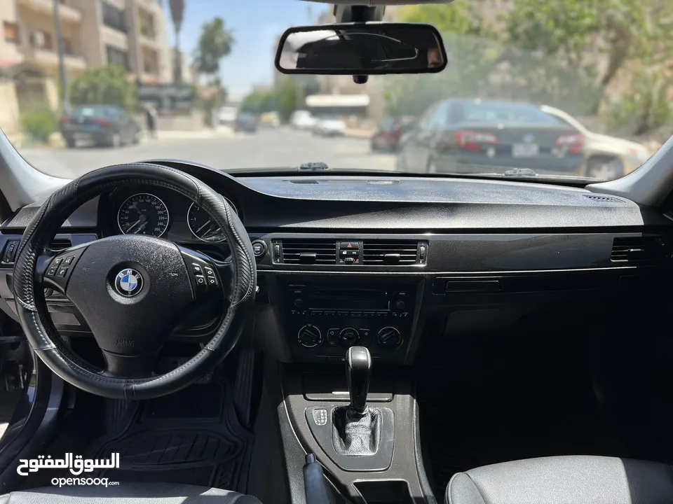 BMW 320i 2007   وارد شركة أبو خضر  مالك ثالث  لا تحتاج اي نوع من انواع الصيانة