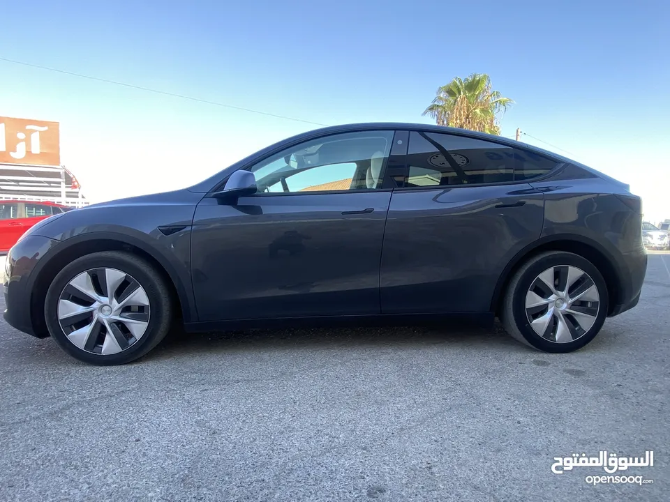 TESLA Y LONG RANGE 2021
