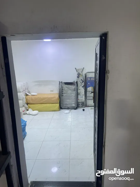 محل للبيع بخلو في سوق ابو نصير بإيجار مميز جداً