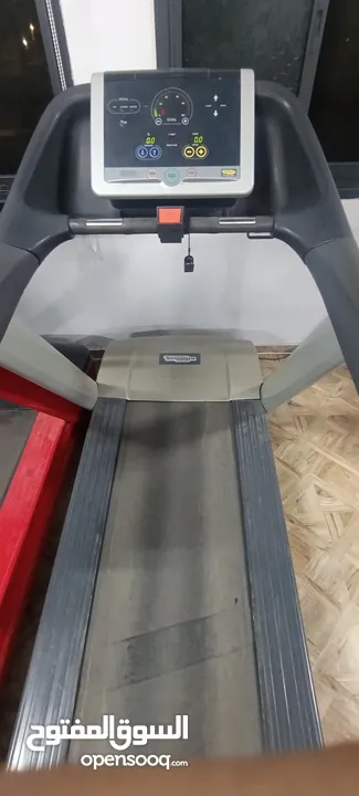 نادي كامل للبيع