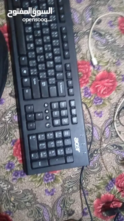 جهاز كمبيوتر مكتبي  مني جميل وخفيف