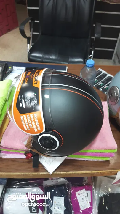 خوذ مصنفه عالميه لسباق السيارات والدراجات helmet