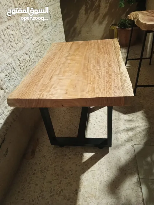 مشغولات خشبية يدوية (ترابيزات..تيبل لامب).... hand made