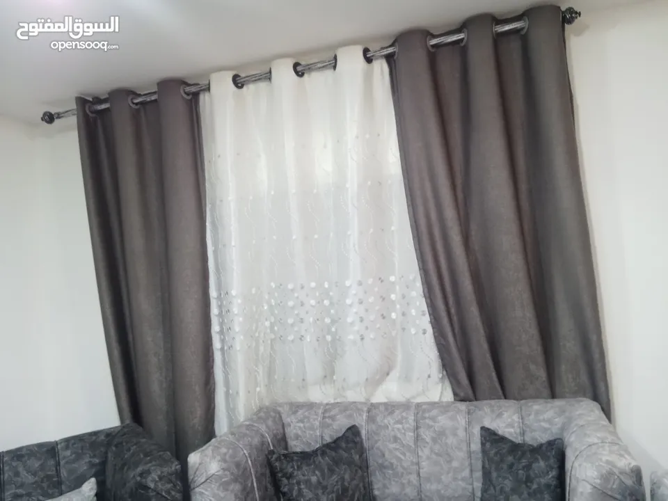 طقم كنب 7 مقاعد مع برادي للبيع