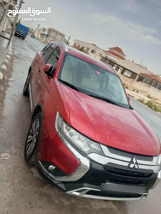 اوتلاندر 2019