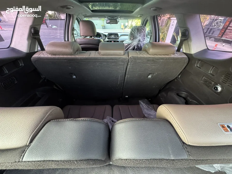 فرصة نادرة – Hyundai Santa Fe بانوراما  (6+1 مقاعد أصلية) One Million ،فحص نخب و عداد قليل أصلي
