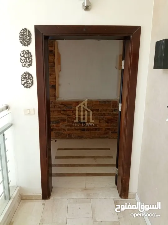 شقة مميزة للبيع في موقع مميز في الدوار السابع طابق ثالث 131م بتشطيبات راقيه / ref 9546