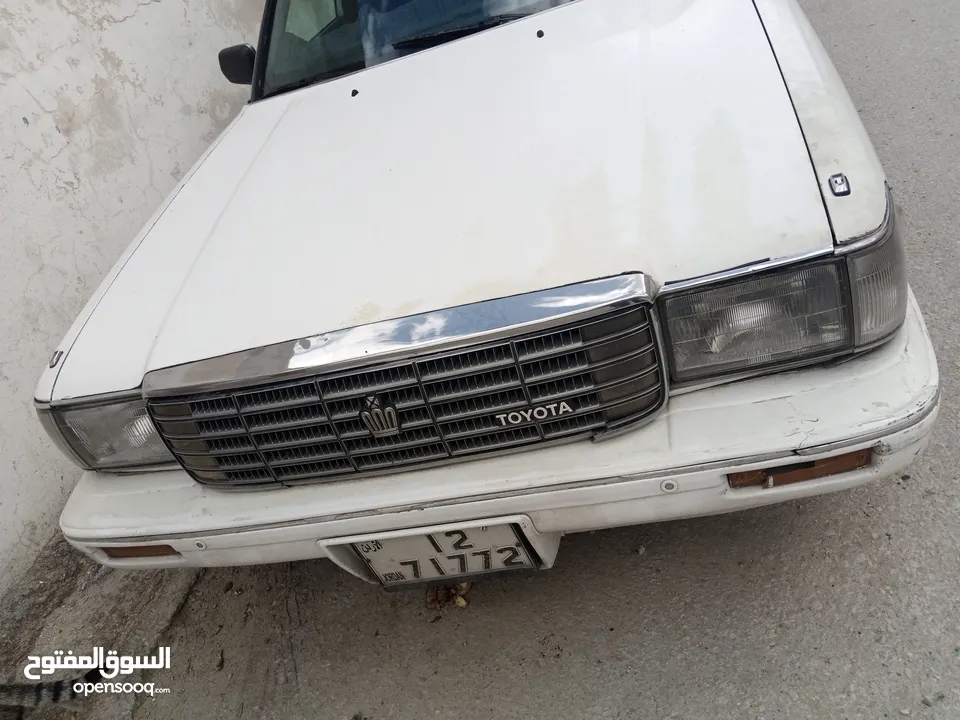 للبيع سياره تيوتا كراون