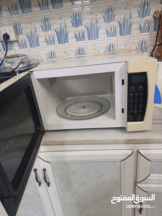 ميكرويف ( ناشونال إليكتريك )  28L بحالة ممتازة