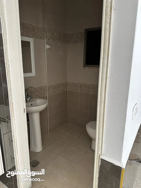 شقة مشطبة للبيع شارع السكة