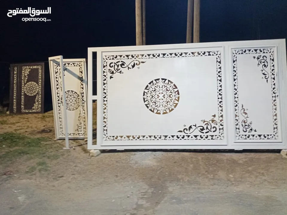 تصنيع وتركيب ابواب الليزر