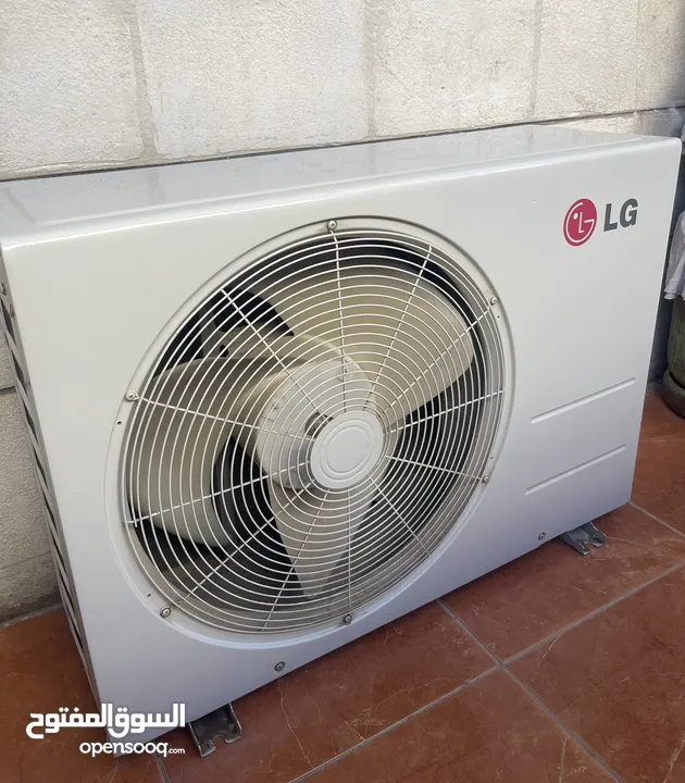 مكيف (ال جي) 1.5طن بحالة ممتازة
