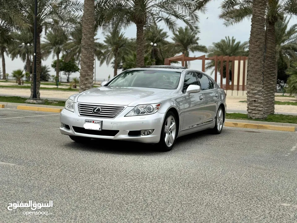 Lexus LS-460L 2012 (Silver)