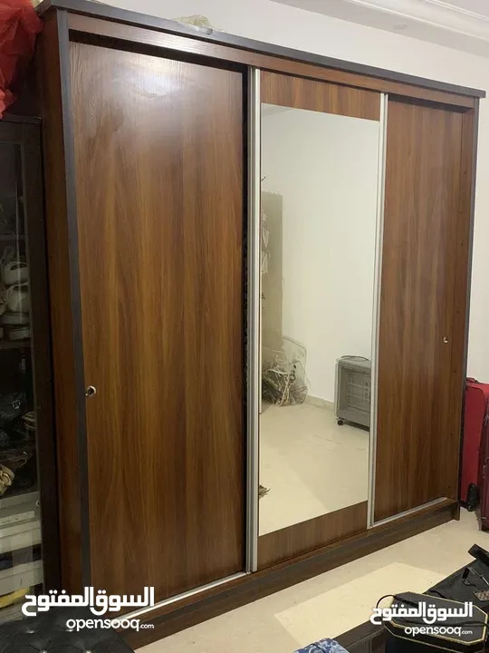 غرفه نوم للبيع حاله ممتازه جدا
