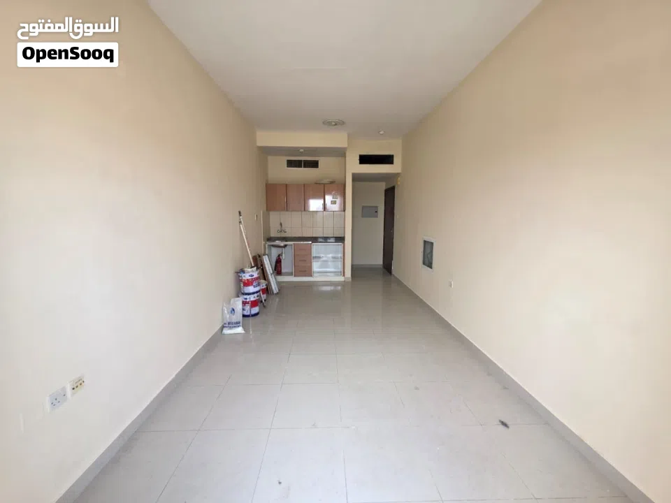 اقل اللاسعار في عجما استديو ببلكونه بالحميديه