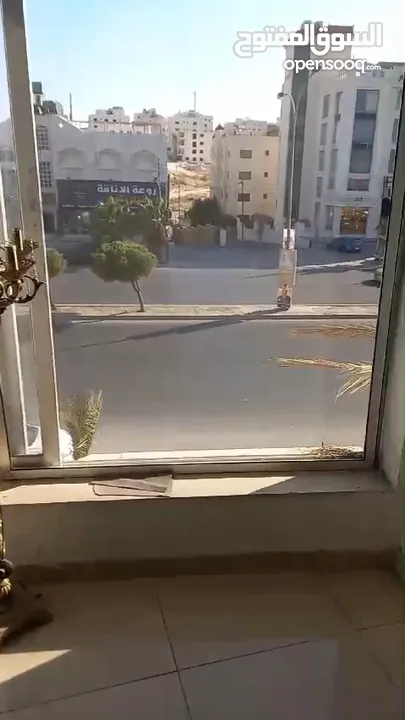 مجمع للبيع