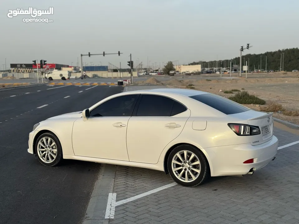 Lexus is250  upgrade  2014 Full option perfect condition