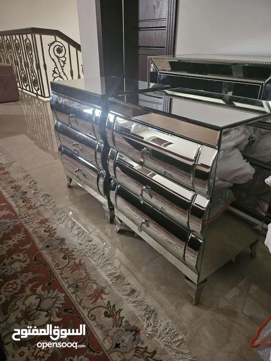 طاوله جانبيه Side Table