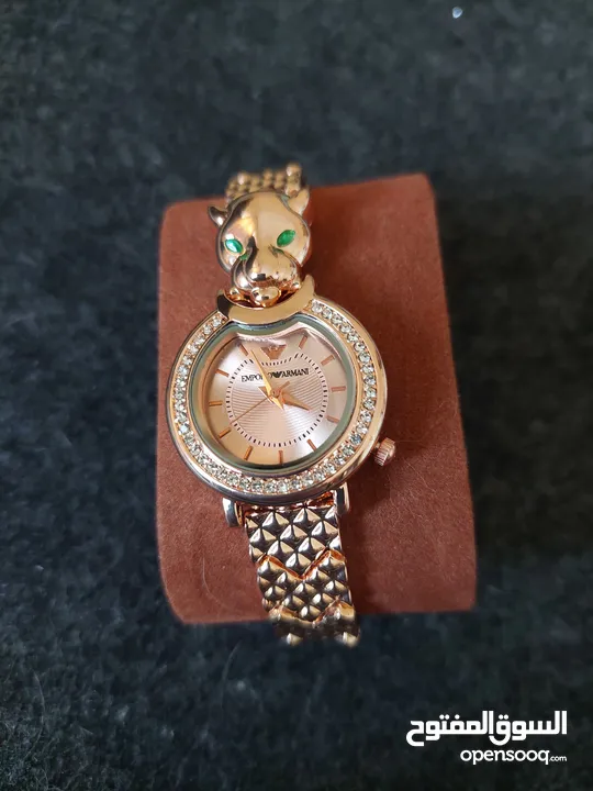 ساعة Emporio Armani فخمة بتصميم فهد ، GUESS