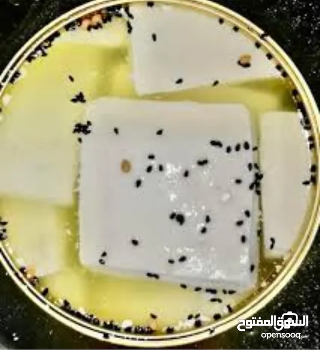 عسل نحل ممتاز ،جبنه بيضاء ممتاز بما يرضي الله