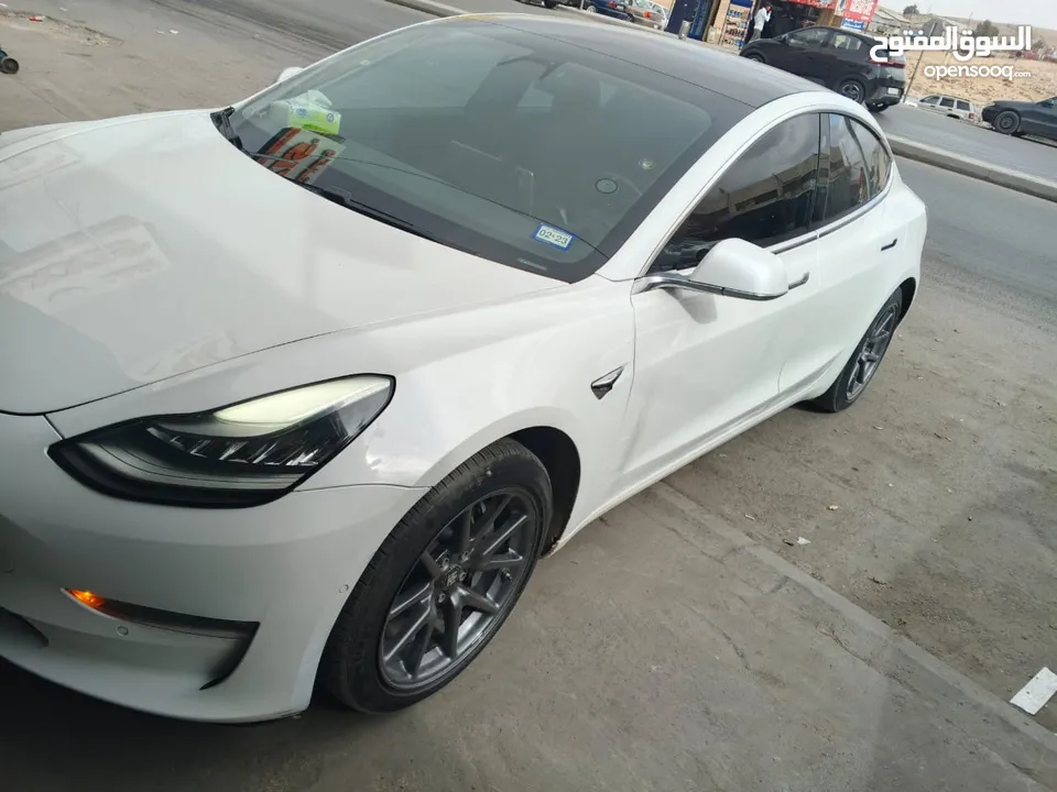 تسلا 19 استاندر