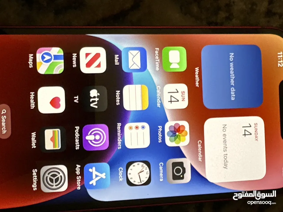 iPhone 14 red