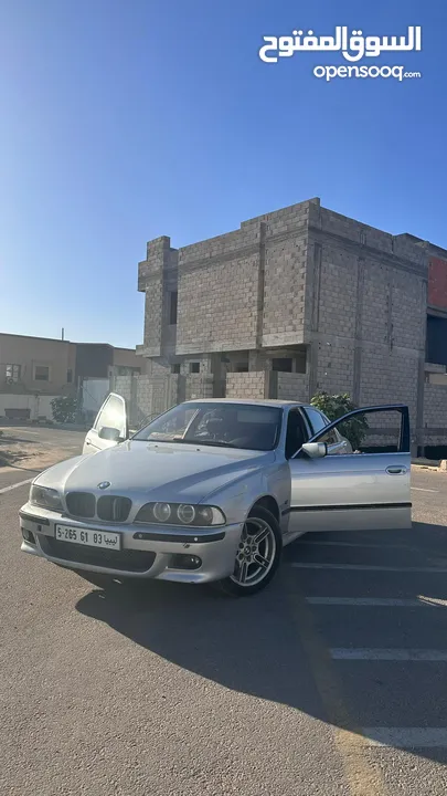 2002.   540 BMW