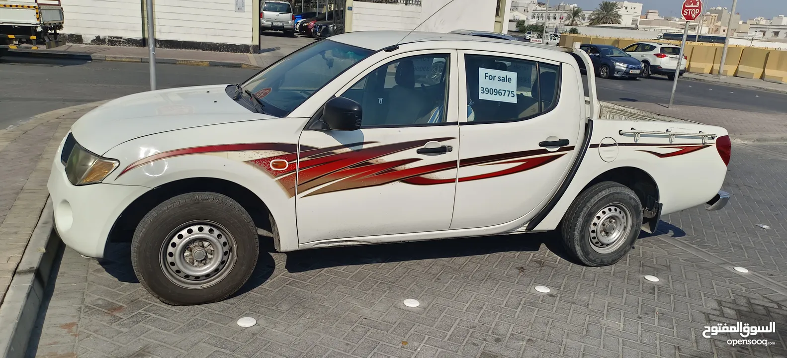 Mitsubishi L200 Double Cabin Pick-up