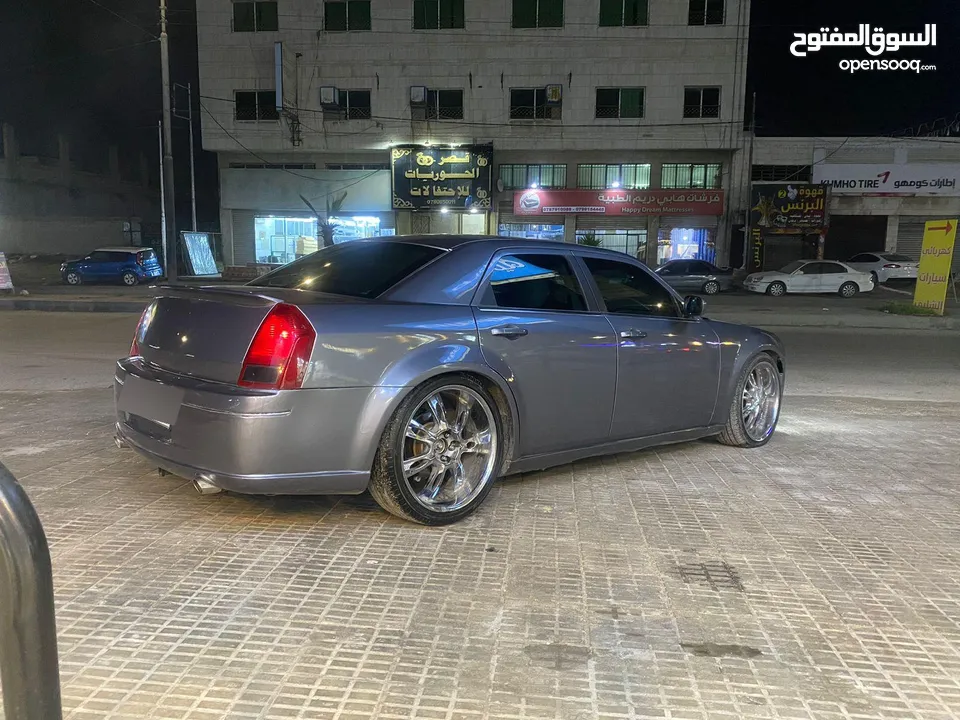 كرويسلر للبيع موديل 2006 محوله 2010  نوع من التغيير فقط بحالها ممتازه
