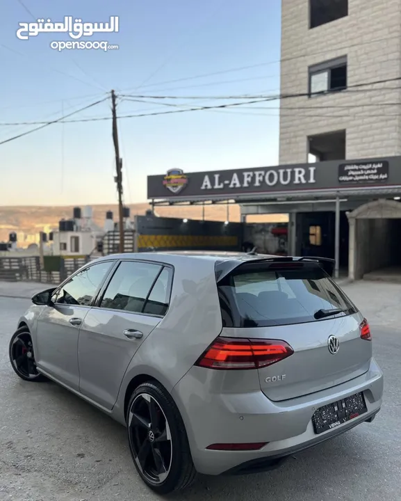 جولف mk 7.5 مميزة بفحصها