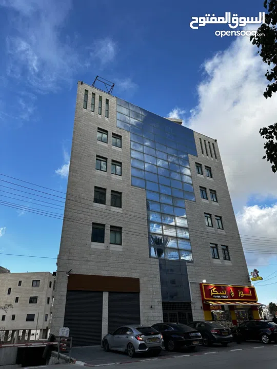 استأجر مكتبك 250 دولار شهرياً