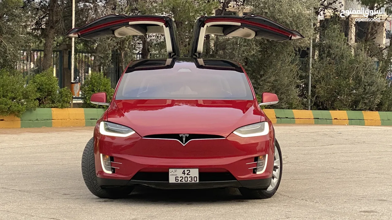 Tesla model X 2018