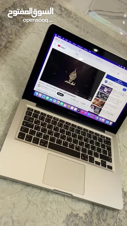 MAC BOOK PRO 512 SSD بحالة ممتازه مع كامل أغراضه بسعر 165