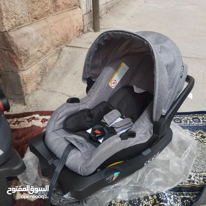 كارسيت للسياره ماركة Evenflo جديده بالليبل وارد امريكا