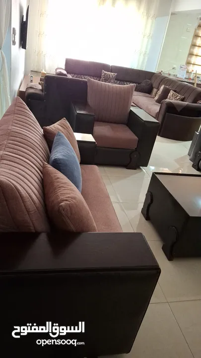 طقم كنب للبيع بسعر ممتاز