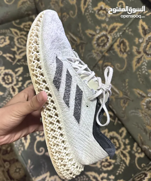 حذاء Adidas 4D أصلي – مقاس 42 وثلثين (بحالة ممتازة)