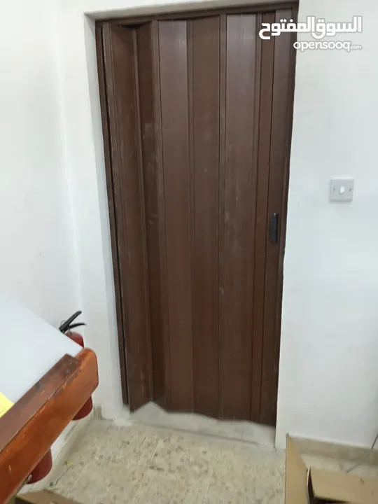 برادي رول وزيبر أبواب اكورديون وبديل الخشب وبديل الرخام بديل الحجر وبناهات وجميع انواع الديكورات
