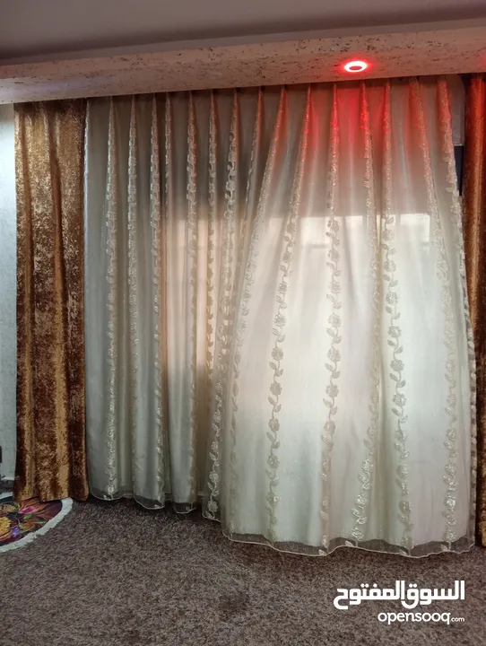 غرفة نوم خشب ثقيل زان