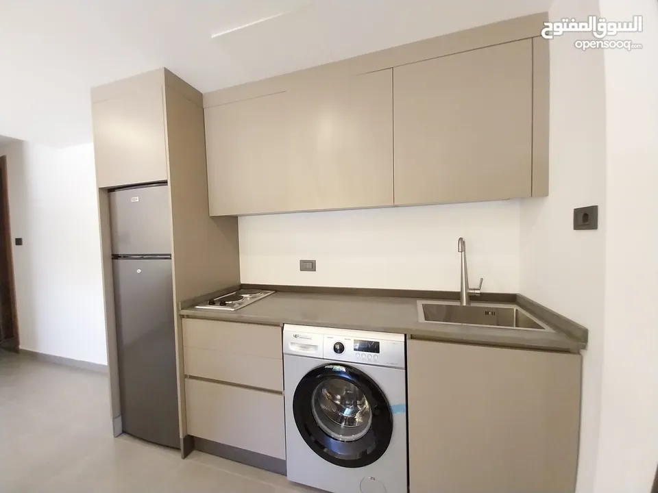 شقة للايجار في الويبده  ( Property 33674 )-175072441