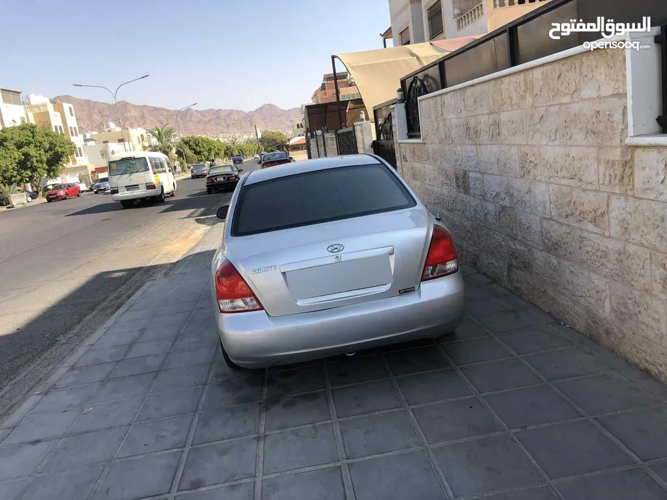 هونداي النترا موديل 2003 بحاجه فقط الى دهان الدهان قديم  مرخصه الى 26/1/2026