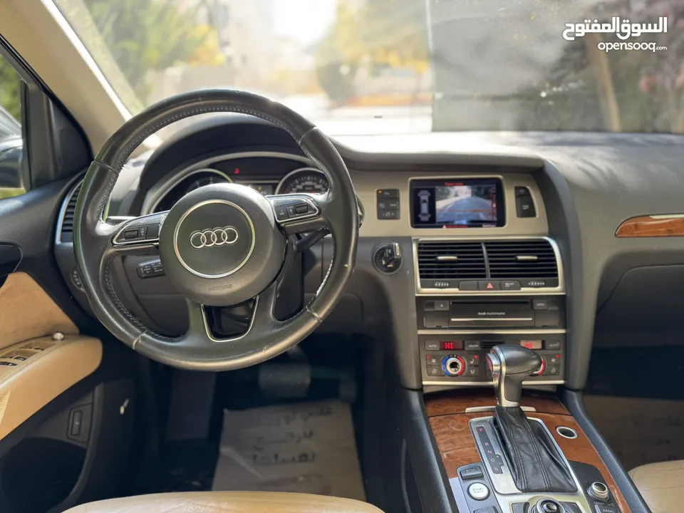 Audi Q7 in excellent condition no accidents