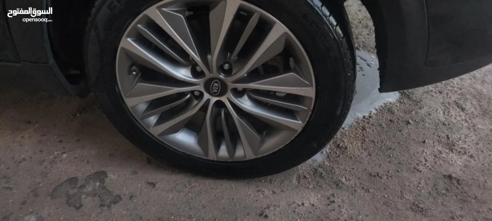 جنط 17 مع كوشوك أو بدون بحال الوكاله خالي من اي عيوب