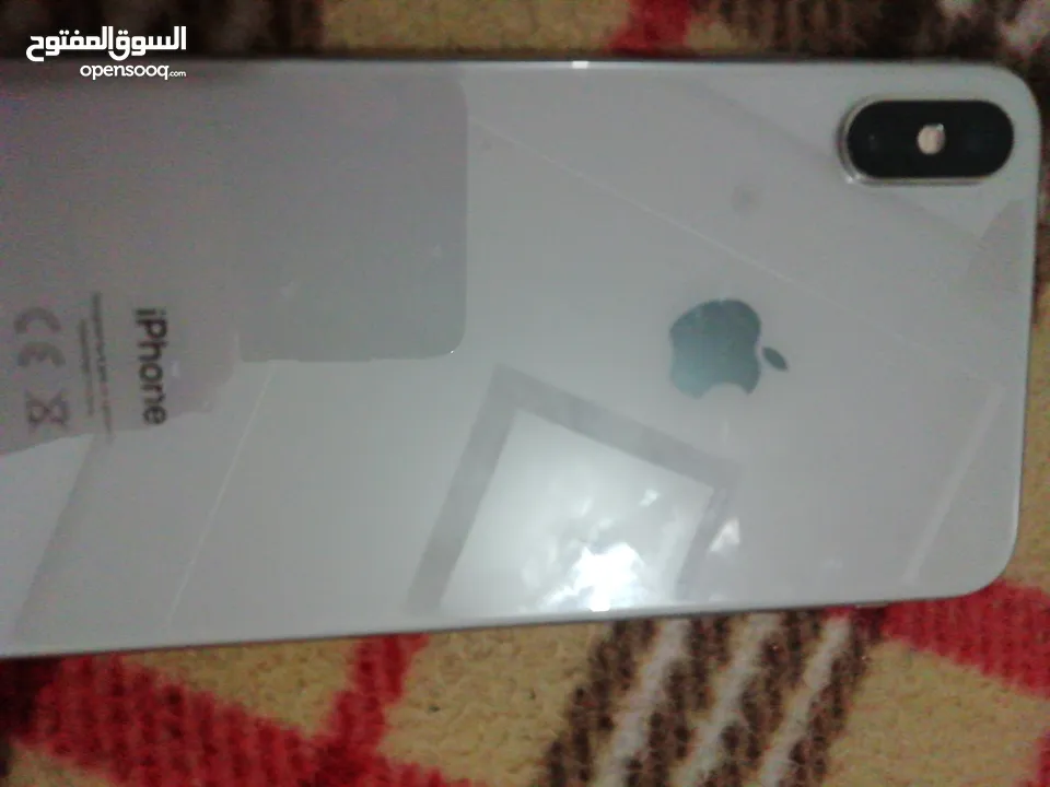 ايفون xs max 3400 dh