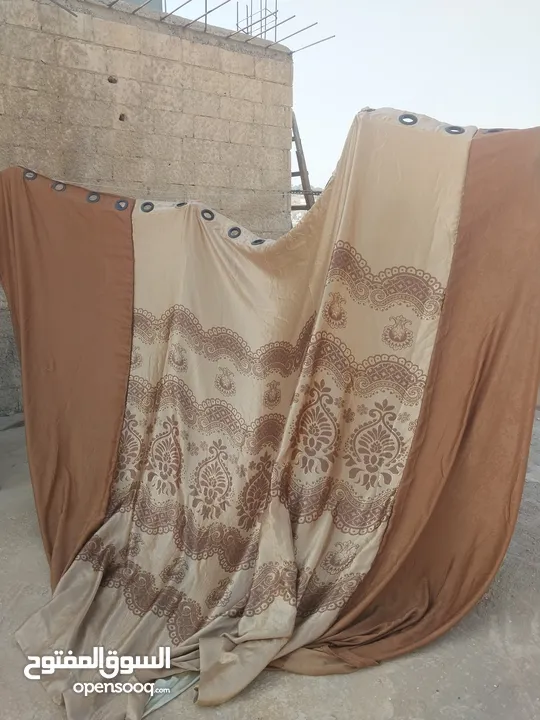 عشوائيات للبيع مع بعض بسعر رمزي