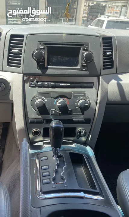جيب شروكي 2005 للبيع