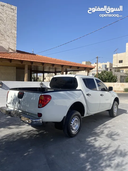 بكم متسوبيشي l200 2013