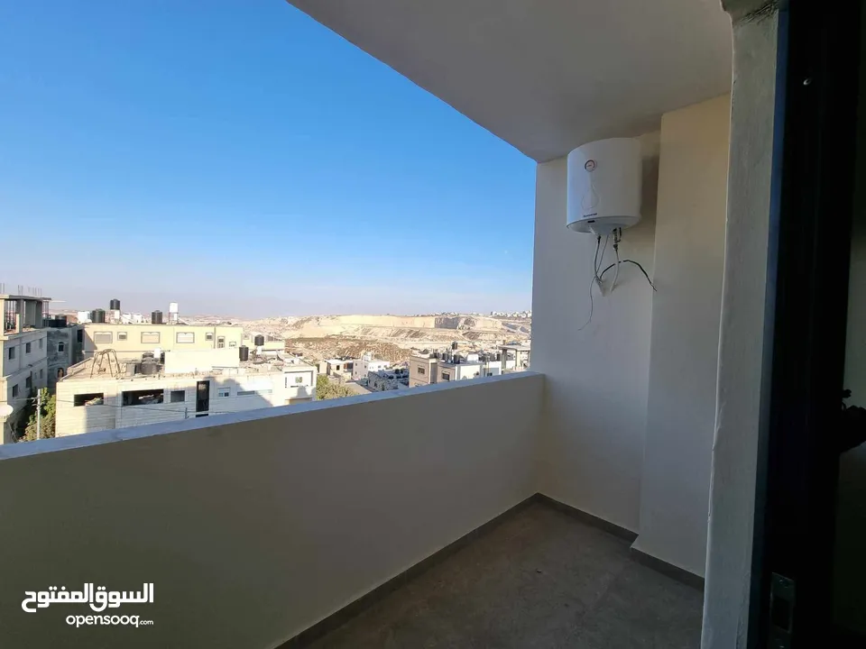 فرصتك للتملك في مخيم قلنديا اسكان الفردوس بالقرب من سوبر ماركت عساف وسط المخيم