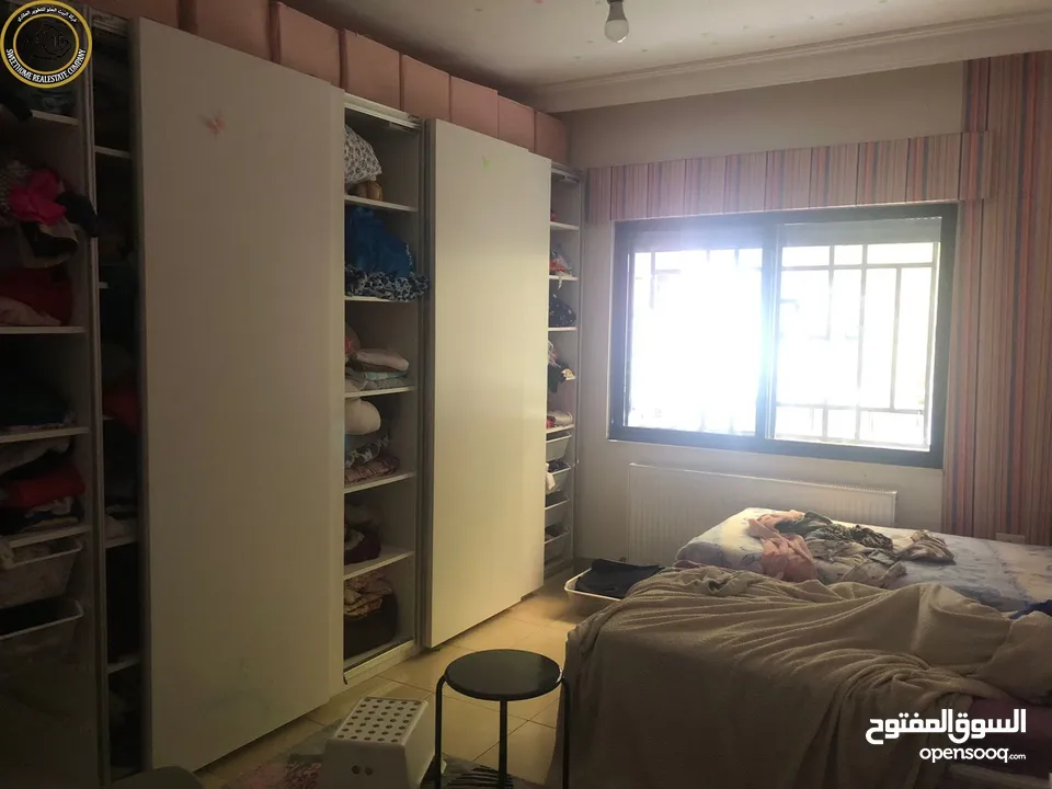 شقة أرضية مفروشة فاخرة للبيع في خلدا 200م مع حديقة وترسات 200م تشطيب سوبر ديلوكس